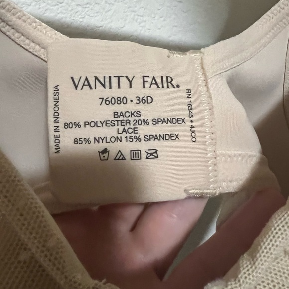 COPY - Vanity Fair Beauty Back Minimizer Bra - 36D - Picture 4 of 6
